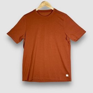Vuori Shirt Mens Medium Solid Clay Orange Short Sleeve Casual Active Lightweight
